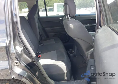 2012 Jeep Patriot Latitude z USA, uszkodzony, nr VIN 1C4NJPFA4CD696564